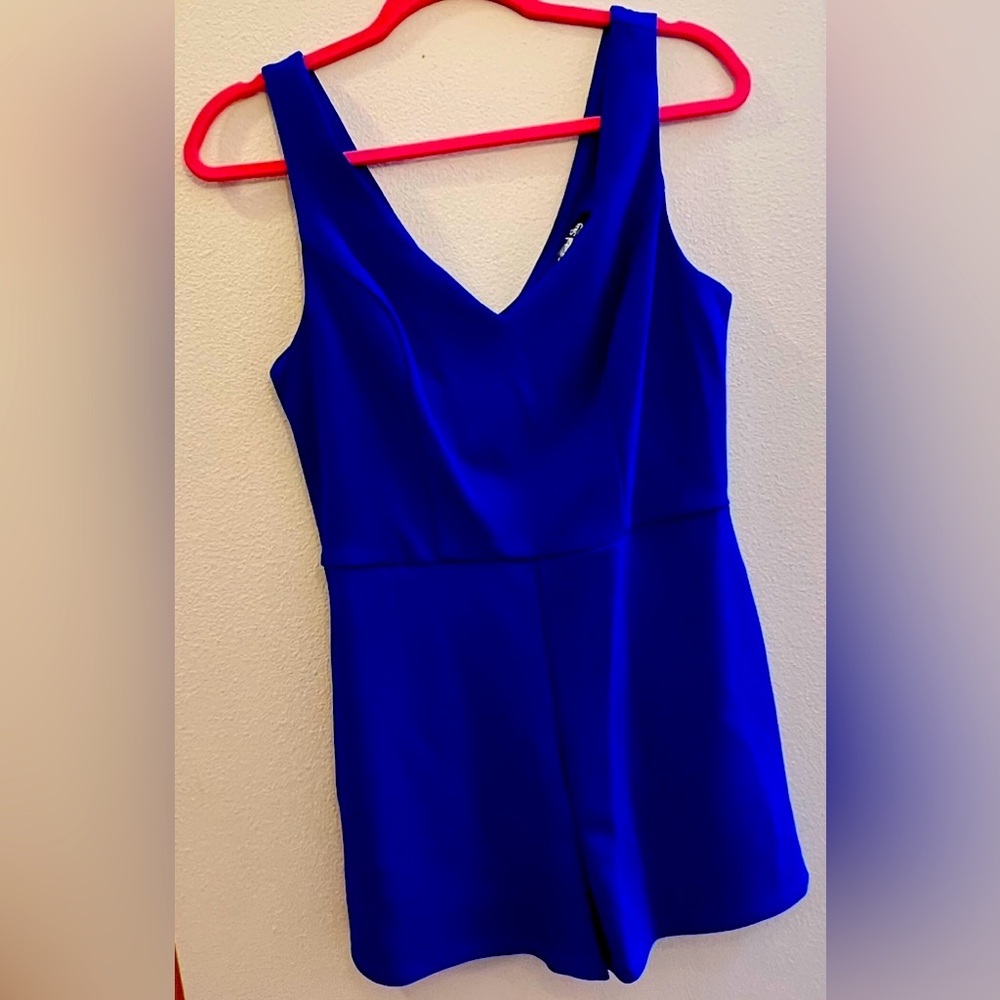 CRYSTAL SKY Blue Romper w/Pockets!!! 🤩